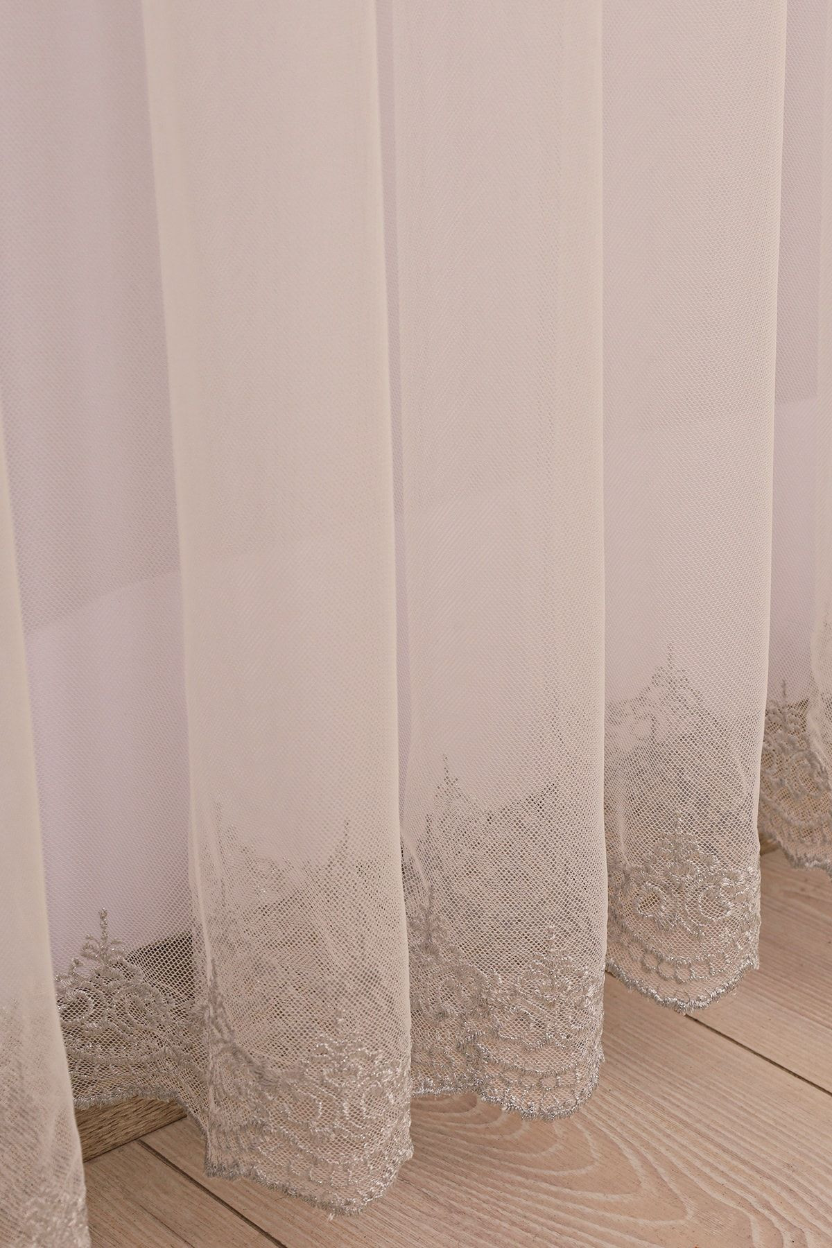 GRİ ETEK İŞLEMELİ GREK TÜL PERDE