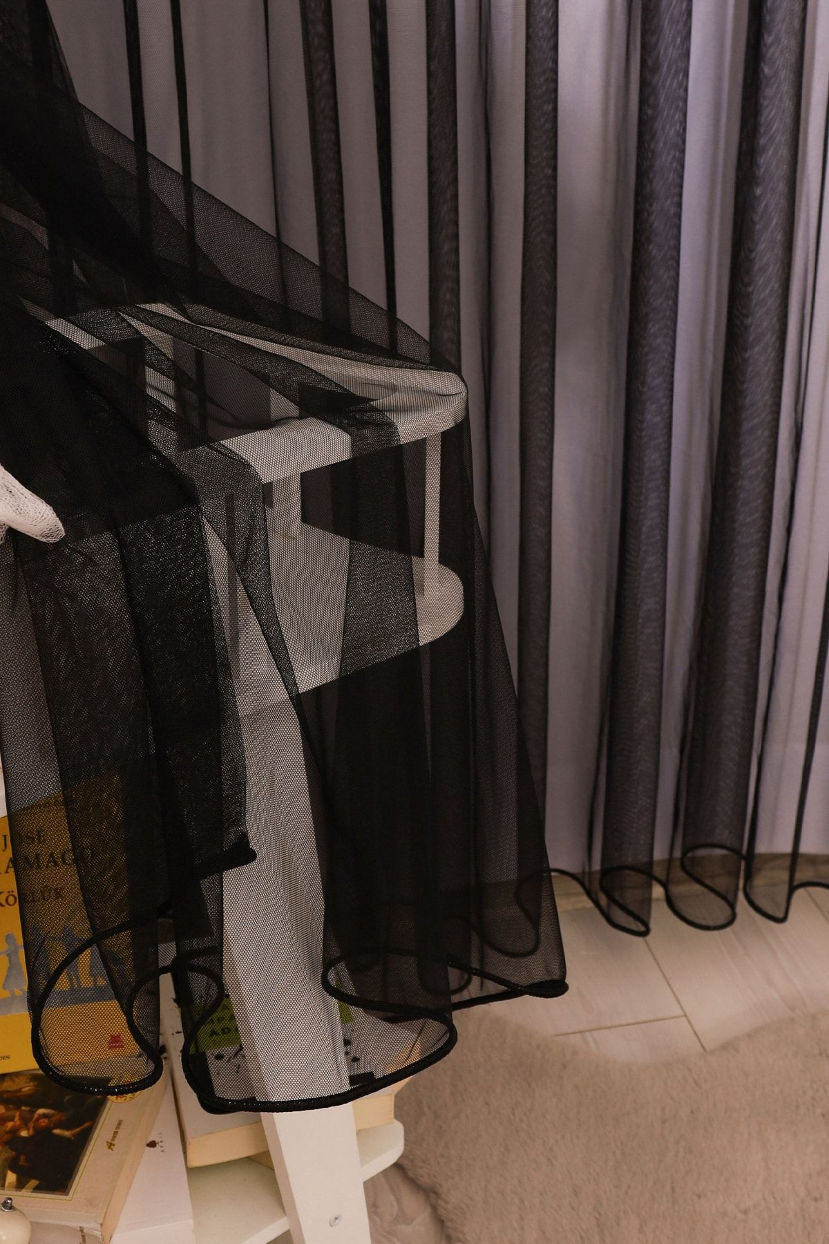 SİYAH GREK TÜL PERDE