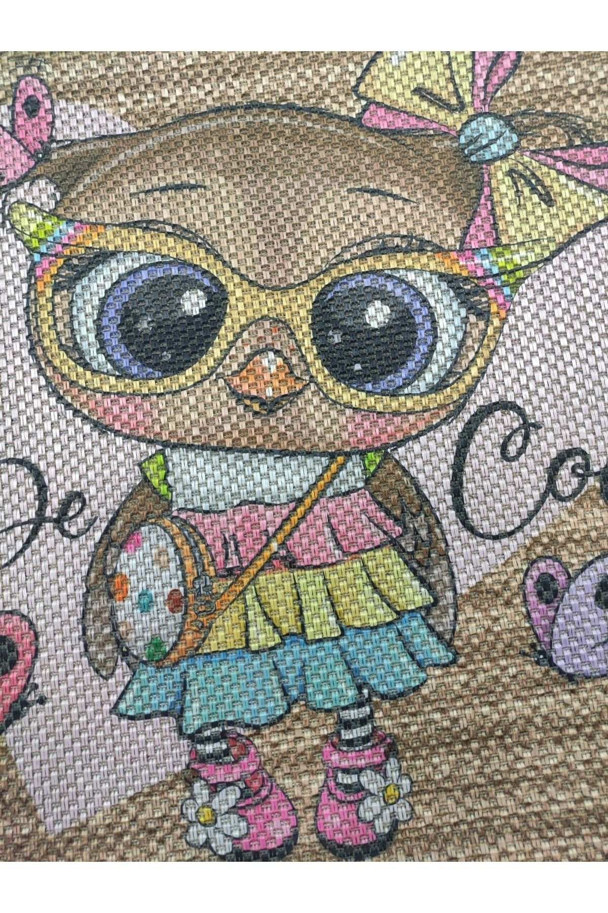 KIZ ÇOCUK YUVARLAK JÜT KİLİM HALI